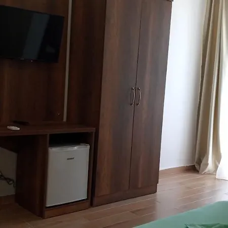 Kleart Hotel Golem (Tirana)